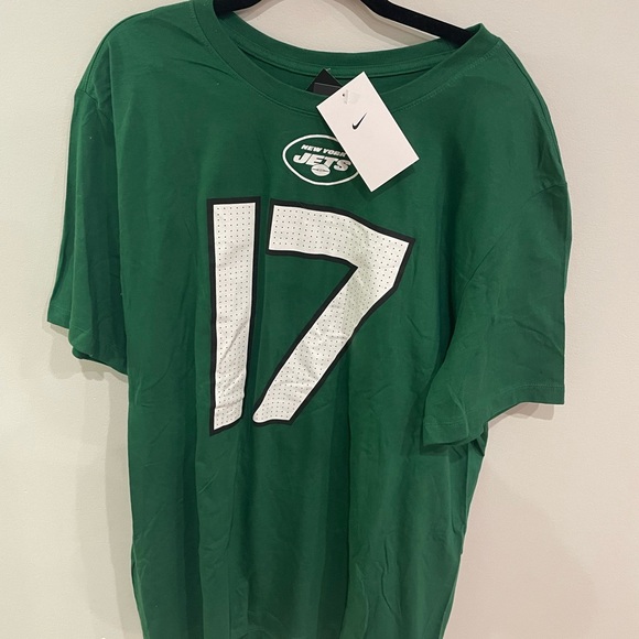 The Nike Tee New York Jets GARRETT WILSON #17 NFL Green T-Shirt - Size XL - NWT - Picture 1 of 6